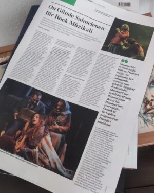Aslı İnandık Instagram - Bu haftanın gideri vardı -son fotoğrafa kadar- 🌹Neyse ki artık 35 yaşımda, iyi günlerimi saymaya başlayıp, kötü olduğum günlerden baya fazla olduğunu farkedebilmeyi öğrendim. Gün içinde bi iki kahkaha attıysam, bi de birkaç kişiyi güldürdüysem okey gibi ya hayat. Daha fazlasını beklemiyorum. (Kredi kartı ekstrem bunu beğendi 👍🏻)