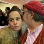 Aslı İnandık Instagram - Hamiyet, gala. Hayatımın en güzel günlerinden biriydi. Sahnede hissettiğim şeye benzer bir his daha bulmak ve tanımlamak çok zor. Kendimi kötü hissettiğimde ya da her şeyi anlamsız bulduğum zamanlarda bu hissi yeniden yaşamak için bile yaptığım şeye devam etmem gerektiğini hatırlatıyorum. Bu ekip çok badire atlattı, birbirine sarıldı. Ve sonunda elinden gelenin en iyisini de yaptı. İyi ki tiyatro var. Gelen herkese teşekkür ederim! 🍀 Şimdilik belli olan önümüzdeki oyunlar; 8 Şubat AKM Tiyatro Salonu 25 Şubat ANKARA MEB Şura 🌟 1 Mart Zorlu Psm Turkcell Platinum Sahnesi Biletler satışta :)