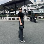 Aslı İnandık Instagram – Evde iki seksen uzanmış ölü taklidi yaparken Viyana fotoğraflarına rastladım (2.80 olduğuma inanmayanlar ilk fotoğrafa baksın)