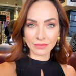 Aslı Mavitan Instagram - ❤️🖤 #ayla #kardeşlerim