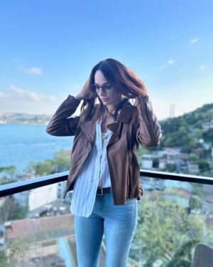 Aslı Mavitan Instagram - Today’s dump ☀️🌻✨