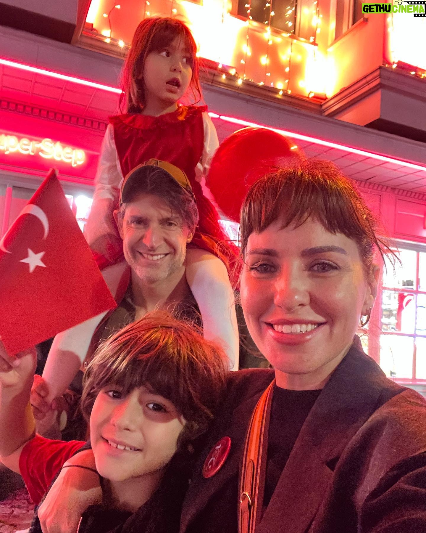 Aslı tandoğan sevişme