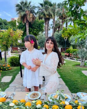 Aslı Tandoğan Instagram - 💛 🤍