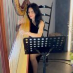 Aslı Tandoğan Instagram - @maisonyirmisekiz yeni yıl davetinde canım arkadaşım @akgun_nurdan yeni sanat kulübü projelerini anlattı ❤️ yeni dönemde @feridecelik69 güzel anlatımlarını ve mimari,gastronomi ve moda alanında uzman kişilerle yapılacak sohbetleri sabırsızlıkla bekliyoruz🙌🏻 @haanliving #davet #reklam