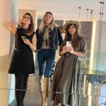 Aslı Tandoğan Instagram - @maisonyirmisekiz yeni yıl davetinde canım arkadaşım @akgun_nurdan yeni sanat kulübü projelerini anlattı ❤️ yeni dönemde @feridecelik69 güzel anlatımlarını ve mimari,gastronomi ve moda alanında uzman kişilerle yapılacak sohbetleri sabırsızlıkla bekliyoruz🙌🏻 @haanliving #davet #reklam