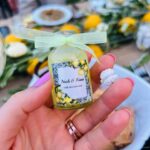 Aslı Tandoğan Instagram - Beyaz geceler deyince biz!! Nize güzel yıllarınız olsun @nazlisert___ 🤍 Kaan Sert #nkwhiteparty @selvakazova @dilekarslandilber @copurs #davet #reklam