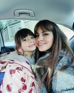 Aslı Tandoğan Instagram - Dünya Kız Çocukları Günü💕