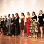 Aslı Tandoğan Instagram - Kadınlara Mahsus filmimiz bugün sinemalarda sizinle buluşuyor! Biz büyük bir heyecanla @kadinlaramahsus galamızı yaptık,sizlerin seyretmesi için sabırsızlanıyoruz❤️Tüm oyuncu arkadaşlarımla bir arada bu güzel işin içinde olduğum için büyük mutluluk duyuyorum🙌🏻 Tatlı heyecanlı ve koşturma dolu günümde beni harika hissettiren tüm ekip ve dostlara çok teşekkür ederim💕 @vegaajans @kronosiletisim @a46tuvanam @mellsarica @hidayetkorkmaz_ @birsenkaraoglu #reklam
