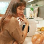 Aslı Tandoğan Instagram - Bu mevsimin en sevdiğim sebzelerinden biri balkabağı🧡 Balkabağı çorbam, Cook4me ile hızlıca hazır! Hem de çok lezzeti ⭐️🍽️ #Cook4me @tefalturkiye #işbirliği