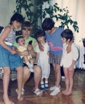 Aslı Altaylar Instagram - Bayramımız kutlu olsun ✌🏻🤘🏻🍯