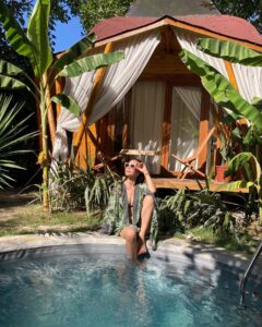Aslı Aybars Top 100 Instagram Photos and Posts