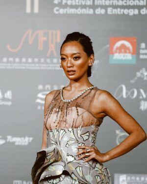 Asmara Abigail Instagram - Thank you so much iffamacao @variety for giving me this opportunity to be part of Asian Stars: Up Next Award alongside with talented people across Asia! Wearing this gorgeous piece of art by @tanganprive @zicohalim @margarethanovi - jewelry @mahija.official @galuhanndt - my fave sada bag @sarahbeatrice.artisan ✨🥂 (Macao, 10th December 2019. Photo courtesy of IFFAM) #iffam #variety #asianstarsupnext #internationalfilmfestivalawardsmacao thank you @ciklornatee ✨