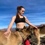 Aspen Ladd Instagram - Our views on the morning run were pretty legit 🌵🏜️🐕 #neverstopexploring