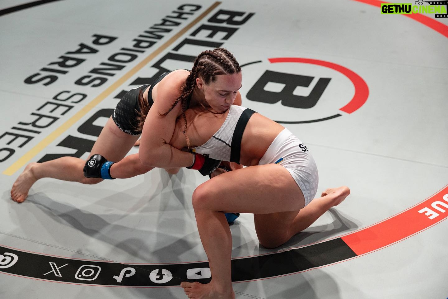 Aspen Ladd Instagram - The very definition of a MMA fight 👊🏻 gotta be ready in all aspects with the cardio to back it @bellatormma @pflmma