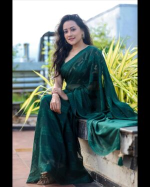 Asritha P Instagram - Pc @satz.photography 
Mua @ash_makeupempire 
Blouse @abarnasundarramanclothing 
Saree @srisai_13 (srisaicollections9)
.
#asrithasreedas #actress #saree #traditional #vijaytelevision