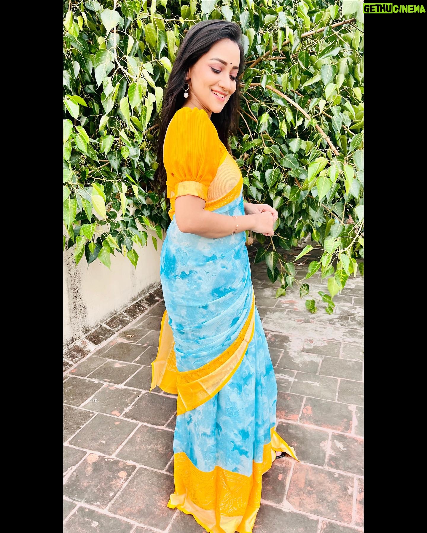 Asritha P Instagram - Saree @srisaicollections9 Blouse @abarnasundarramanclothing Mua @ash_makeupempire . #asrithasreedasofficial #saree #traditional #vijaytelevision #actress