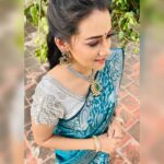 Asritha P Instagram - Saree @srisaicollections9 Blouse @santhoshiplush Jewels @new_ideas_fashions Mua @ash_makeupempire . #asrithasreedasofficial #saree #traditional #plush #rental #collaboration #actress