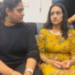 Asritha P Instagram - Comeon answer me 🤪🤪🤪🤪 #tamizhumsaraswathiyum #getogether #funwithfriends #reels #instareels #reelsinstagram #video #funnyvideos #instareelsindia❤️