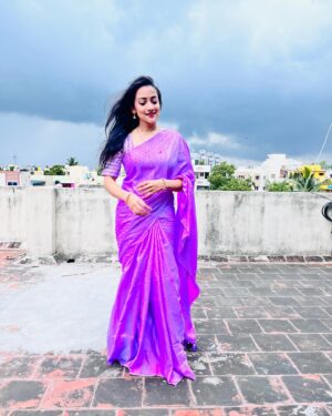 Asritha P Instagram - 💜💜💜

Saree @srisaicollections9 
Blouse @abarnasundarramanclothing 
Mua @ash_makeupempire 
.
#asrithasreedasofficial #vijaytelevision #actress #model #saree #traditional #collaboration