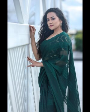 Asritha P Instagram - Pc @satz.photography 
Mua @ash_makeupempire 
Blouse @abarnasundarramanclothing 
Saree @srisai_13 (srisaicollections9)
.
#asrithasreedas #actress #saree #traditional #vijaytelevision