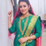 Asritha P Instagram - Airtel super singer 🎤 Ph @evidencemaker Makeup @keerthana_makeup_and_hair Hair @purpleplusnagu . #slowmotion #traditional #reels #reels insta gram #saree #vijaytelevision #trend #bollywood #tamizhumsaraswathiyumserial #fitnessmotivation #abs #fitness #fit