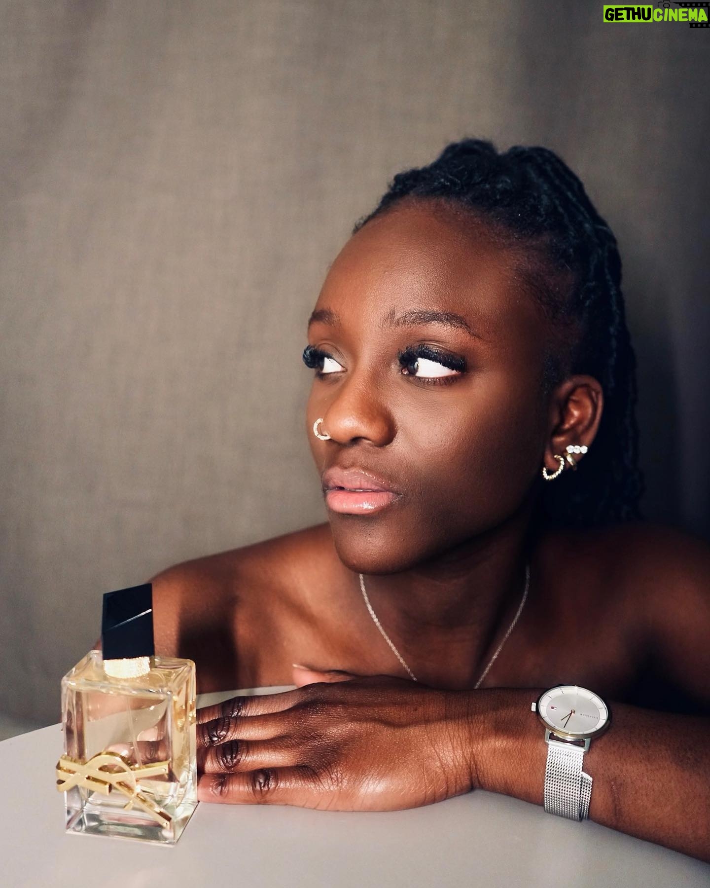 Assa Sylla - 5.5K Likes - Une nouvelle année pour être LIBRE, une femme forte et indépendante 🫶🏾
Mon parfum coup de cœur 😍
#LIBRE #YSLBEAUTY @yslbeauty
📸 @just.you_prod 💕