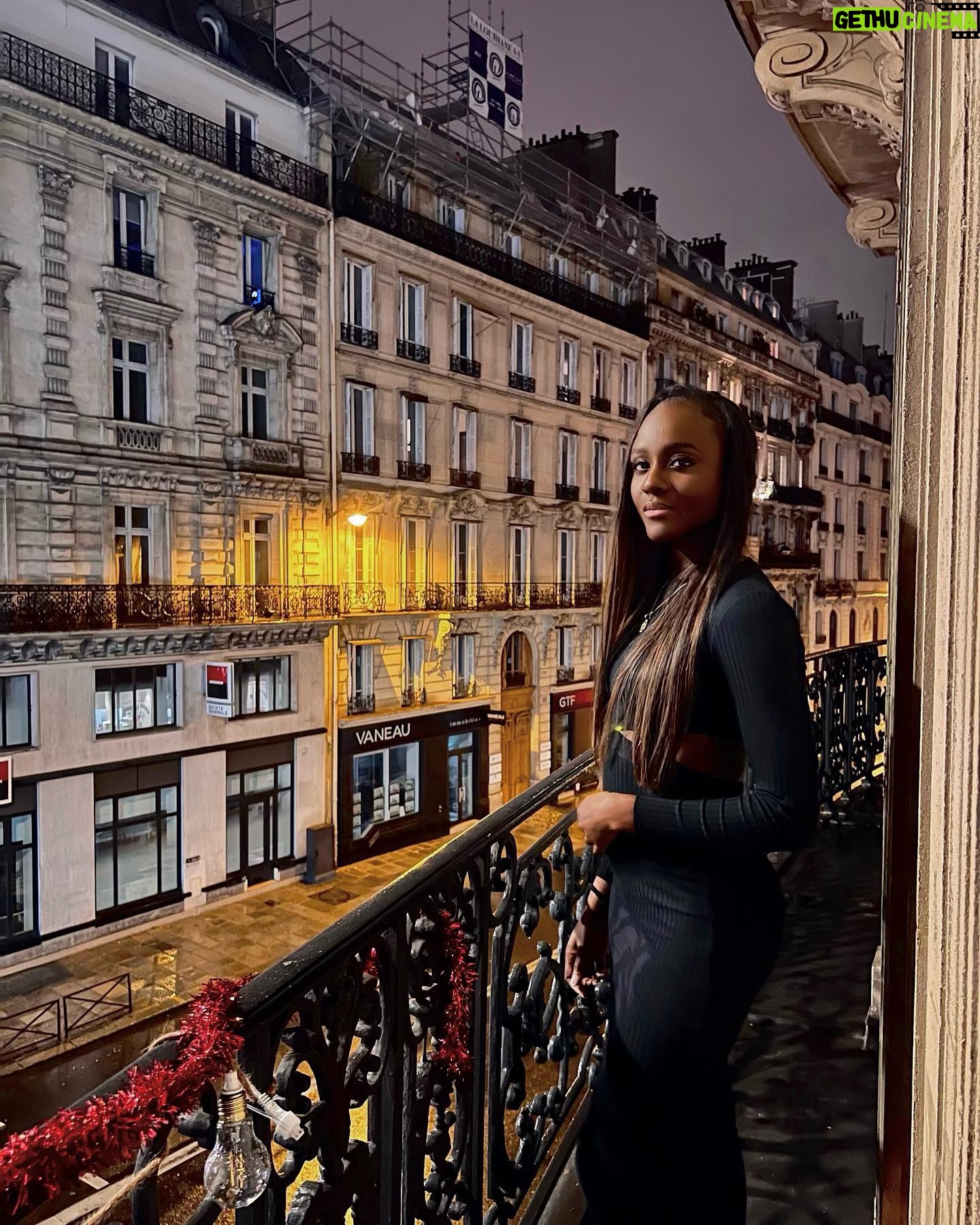 Assa Sylla - 3 Likes - Holà 🫶🏾
Hair by @expert_denilsonpedro.11 💇🏾♀️🥰