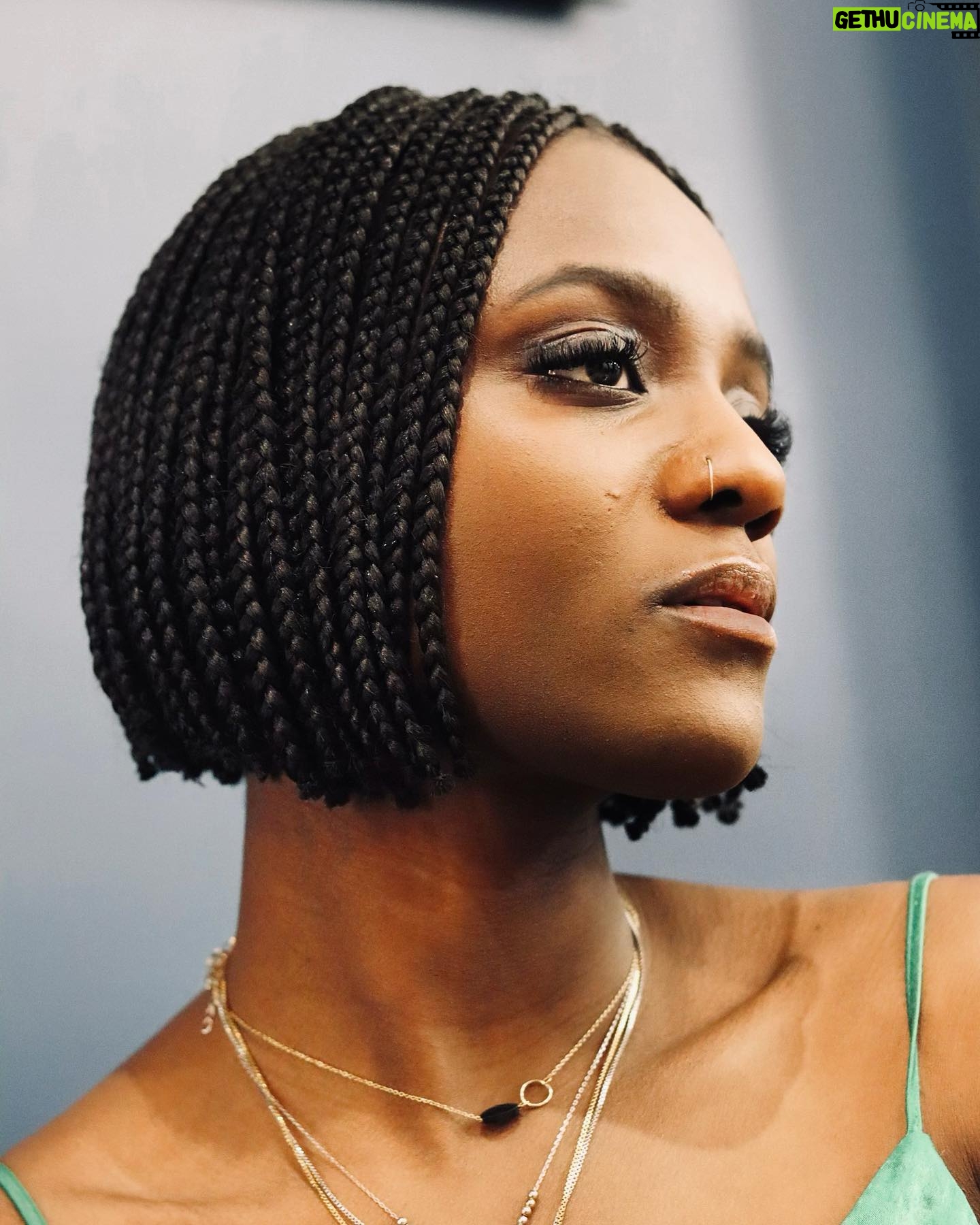 Assa Sylla - 5K Likes - Cléopatre 2.0 ✨
Hair by @byg_paris @alimatou_coiffure 💇🏾♀️