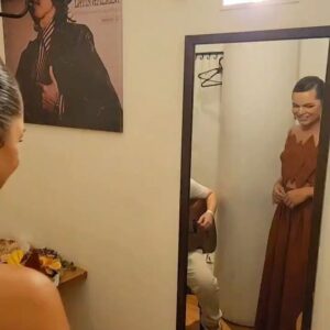 Assucena Assucena Instagram - Que felicidade fazer o Rolling Stone Sessions (@rollingstonebrasil ) no @bluenotesp … energia vibrando até agora. Cantar Gal é visitar minha origem artística e me sentir bem por estar à vontade. Cantar Gal no Mês da Mulher é mais especial ainda, porque lustramos a memória desse monumento cultural num mês de luta. Portanto meu muito obrigada a @ademircorrea pelo convite , muito obrigada @aresjeff pela articulação linda. Quero fazer um agradecimento especial à @patu____________ que me vestiu com essas peças incríveis. 

Que venha mais!

🙏🏽✨❤️