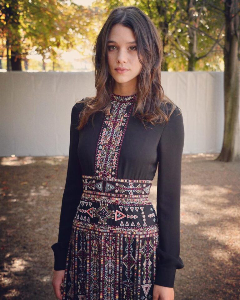 Astrid Bergès-Frisbey Instagram - Thanks for having me. X