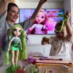 Astrid Coppens Instagram – Rainbow High Dolls #advertentie Billie-Ray’s favoriete poppen. De pets hebben nu ook slijm zoals in het nieuwe seizoen van Rainbow High 🌈🤩 Zoveel plezier 💕
#rainbowhigh #rainbowhighbenelux