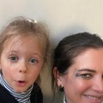 Astrid Coppens Instagram - Makeup artsit Billie-Ray 😅 #momlife #family