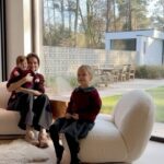 Astrid Coppens Instagram – GIVEAWAY ALERT✨🎄 #advertentie Ik mag samen met @abitare_mooi_wonen een Pacha van Gubi, mijn lievelings zetel weggeven aan één van mijn lieve volgers. Hoe kan je winnen? 
*volg @abitare_mooi_wonen en @oneandonlyastrid 
*Tag een vriend(in) om @abitare_mooi_wonen te volgen
* schrijf hieronder een comment waarom je wil winnen
Ik maak zaterdag 30 december de winnaar bekend! Proficiat @julielestabel ✨
#giveaway #abitare #abitaremooiwonen #pacha #gubi