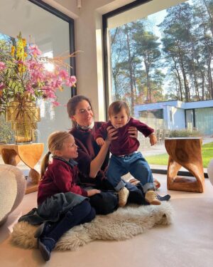 Astrid Coppens Instagram - Reunited met mijn grootste schatten Billie-Ray & kleine Joey-Lee 💞