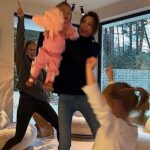 Astrid Coppens Instagram - Wanneer vrijdagavond eigenlijk zondagochtend is 🎤🥳 #dilemmachallenge