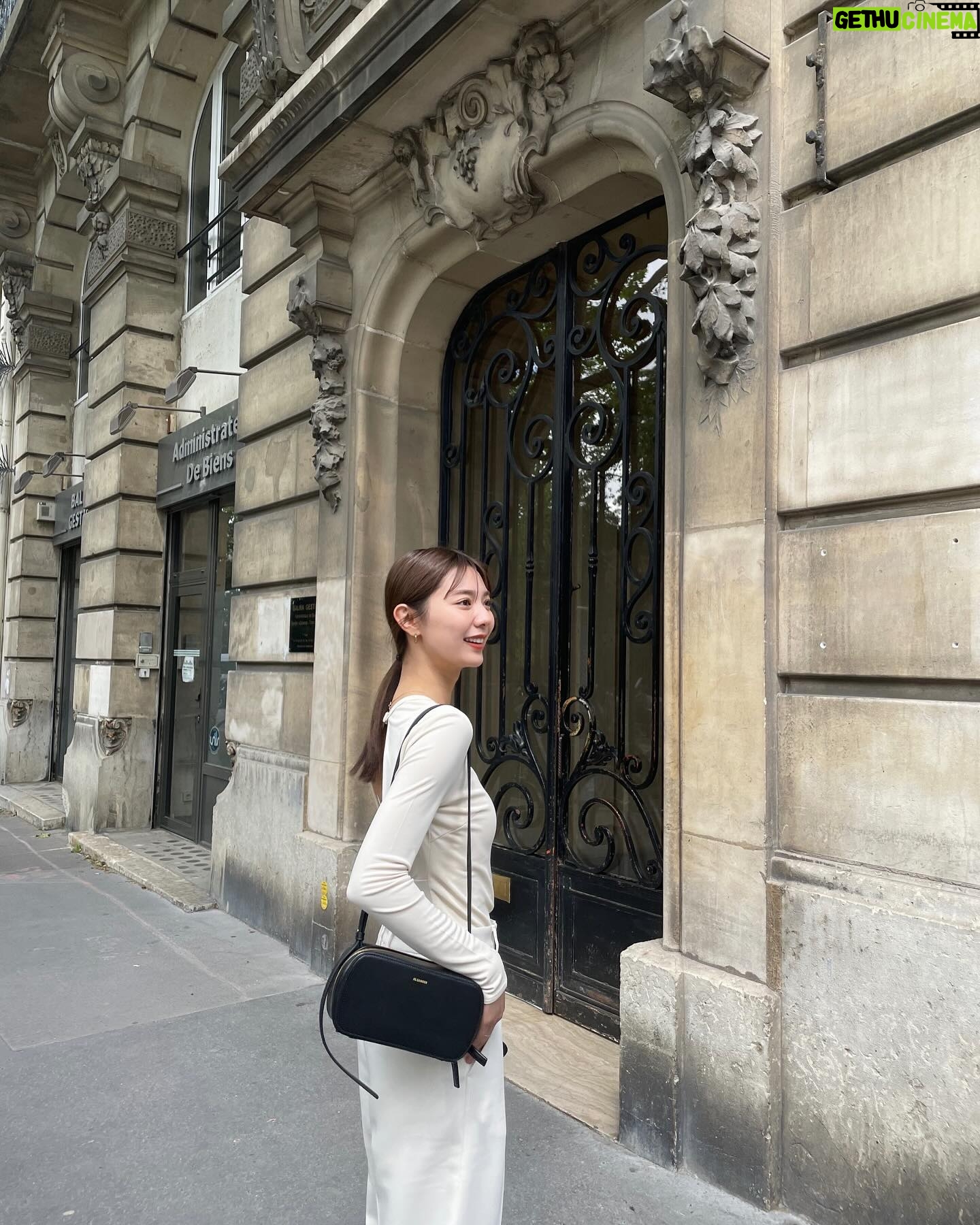Asuka Kawazu Instagram - 朝から毎日沢山歩きました👯♀️ 陽が長くて21時ぐらいまで明るくて不思議な感じ☁️