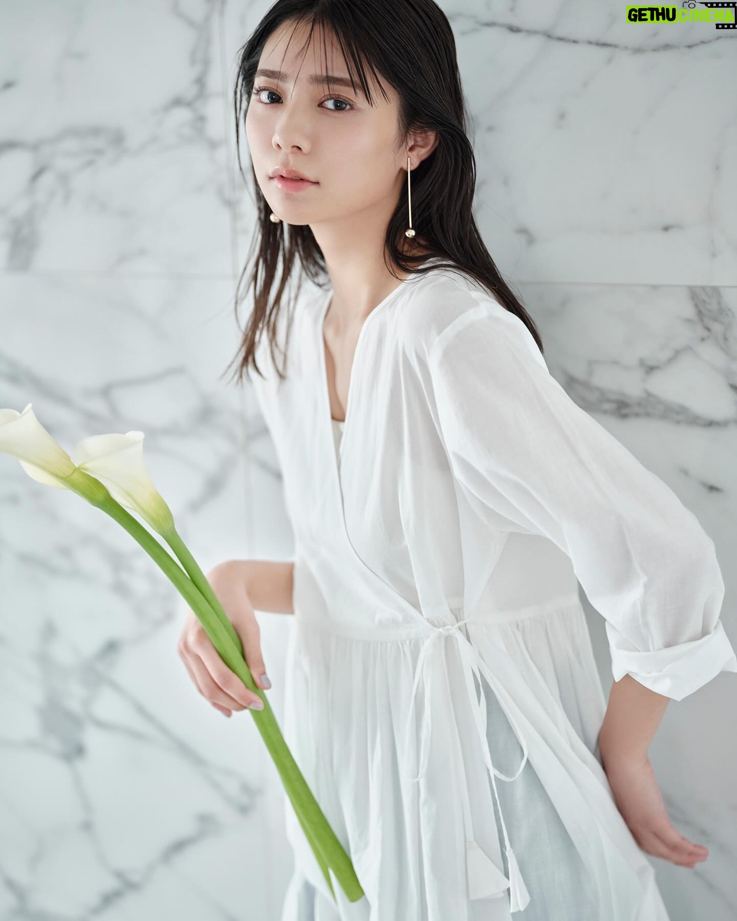 Asuka Kawazu Instagram - @n._official ナチュラルなトーンに @yuzuko_makeup さんメイク素敵🪽 ぜひチェックお願いします🤲🏻