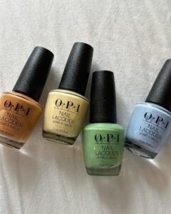 Asuka Kawazu Instagram - ⁡ @opi のネイルOPI YourWay!シリーズ ⁡ ジェルをしている時期もあったりで 自爪が薄くなりがちなのですが マニキュアなので気軽にカラーを楽しめます🤲🏻 ⁡ 乾くのもとっても早くて 外出前に急に塗りたくなった時もおすすめ🥺 ⁡ OPIのベストセラー ペンタイプのネイルオイルは 持ち運びやすいので外出先でも塗りやすく 自宅タイプもあるのも良き☺︎ Amazon楽天でも買えますよ〜！ ⁡ #PR #OPI #マニキュア #ネイルオイル #opiyourway @opi_japan
