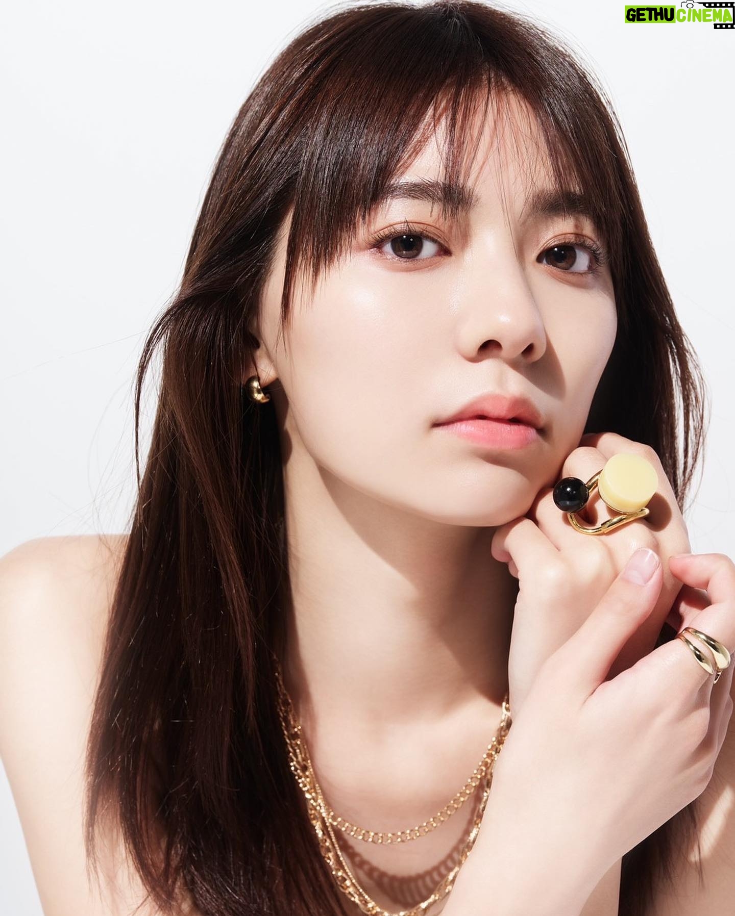 Asuka Kawazu Instagram - 🧥💍 @daisuke.ssk @akizukiyosuke @kumeyuna