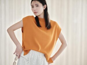 Asuka Kawazu Instagram - ⁡
N. Natural Beauty Basic
@n._official 
Early Summer Look
務めさせて頂いています📕
⁡
初夏らしい鮮やかで
透明感のあるルックが沢山です☺︎
⁡
是非チェックお願いします🐣！
