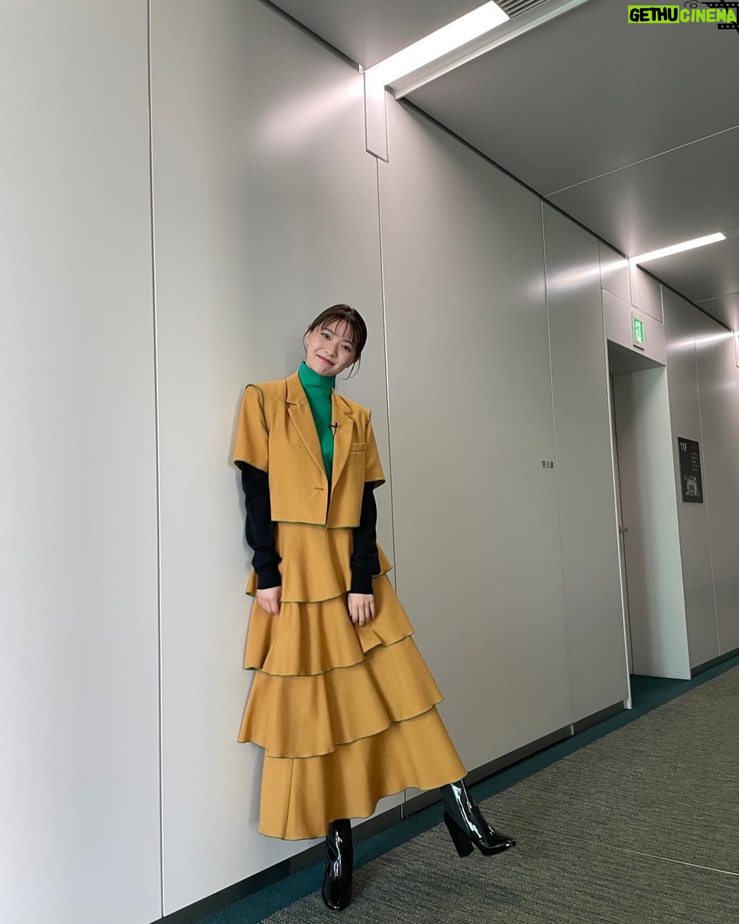 Asuka Kawazu Instagram - 人生が変わる1分間の深いい話 明日21:00~出演します 是非ご覧ください! メイクはあつしさん 衣装はやまさんです~☺︎