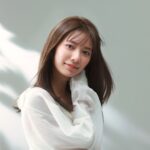 Asuka Kawazu Instagram –
ヘアケアブランド「Glosstify」
のイメージモデルを務めさせて
いただくことになりました🪿
とっても清潔感があって
前向きになれる香りで撮影の時も
スタッフの皆さんと盛り上がりました。🫧
さらっと、軽やかな質感にまとまります。
全国のバラエティショップに展開予定です💡
ぜひ、お手に取ってみて下さい!
@glosstify_official
https://glosstify.jp/