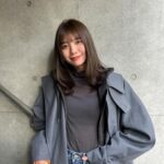 Asuka Kawazu Instagram - 今夜22:00~SugarSugarHoney その後23:16~ブラックガールズトーク観てね☺︎ ゆらちゃんがお誕生日にくれた嬉しい👜