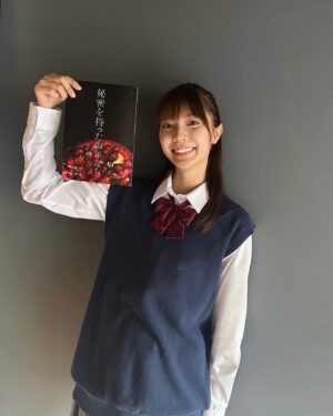 Asuka Kawazu Instagram - ⁡
日本テレビ10月期　金曜ドラマDEEP
「秘密を持った少年」あずさ役で出演します。
大切な人の為であれば、
どんな事も乗り越える強い女の子です。
10/6 24:40放送スタート🍷💉