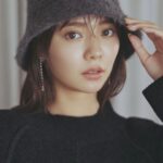 Asuka Kawazu Instagram - 🖤🤍