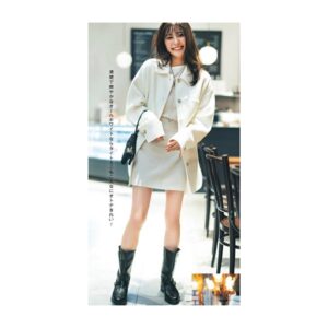 Asuka Kawazu Instagram - ⁡
発売中cancam12月号
大人のミニボトム企画に
初登場させていただいております🧥

@cancam_official 
⁡
大人っぽいミニ丈でありながら
秋冬らしいタイツやブーツ合わせを
テーマにした撮影でした！
⁡
重くならないようにシャツは
肩を落としてみたり
羽織りは質感を変えたり
小物をビビットにしてみたり☺︎
⁡
グレーにスカイブルー合わせハマりそう🩵
⁡
大好きなファッション誌に
飛び込むことができました。
⁡
この企画の撮影日は猛烈な台風日で
心配だったことを思い出しました、、
とっても素敵なページになっていました♡
⁡
是非観ていただけたら嬉しいです☺︎
よろしくお願いします！