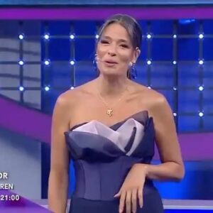 Asuman Krause Instagram - Canımm Ciğerim; 📣 Duyduk duymadık demeyin❗️Kavuşmamıza çook az kaldı💃🏻🥳 
“Aileler Yarışıyor “ yeni sezonu,yepyeni bölümleriyle 11 Eylül’den itibaren hafta içi her gün saat 21:00’de 360 ekranlarında sizlerle🧿🥰
@tv360comtr  @aileleryarisiyor  @serafilmservices  @oguzaltugdemirel  @gulboran_  @onurrralkan  @sedacetinkayya  @soyupakbunyamin  @alperendikan  @bengisudoyuran  @yalcinyilmaz01  @beyza.dolucaa  #aileleryarışıyor #360tv #yarışma #eğlence #eğlencezamanı