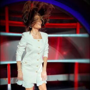 Asuman Krause Instagram - Bunlar hep Asuman😜Photo by @om_ur  @aileleryarisiyor  @asumankrauseofficial #kadın