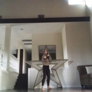 Athena Perample Instagram - Happy Friday. Remember your training 👊🏼 Headed to two hours of TKD 🥋 then off to see my fam and snowboard for the weekend 🏂 #balance #movement #tkd #martialarts #contemporary #choreography #trainathome 🎶 “Riot Rhythm” Sleigh Bells “Dear heart, don’t stop fighting”