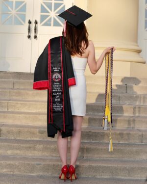Aubrey K. Miller Instagram - Class of ‘23 🎓 B.A. in Public Relations, Advertising, & Entertainment Marketing @chapmanu @dodgecollege 
I have learned so much throughout my time in University and am grateful for the people I shared this journey with. ♥️ Psalm 25:4-5